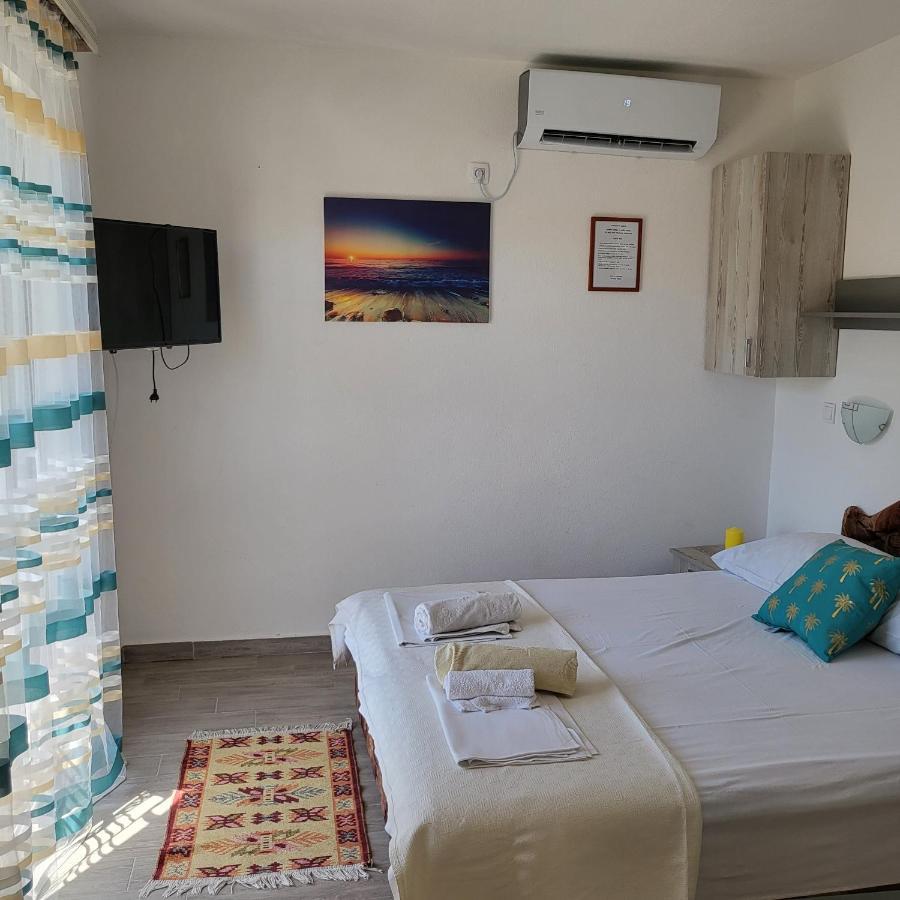 Apartmani Mia Sorajic Petrovac Kültér fotó