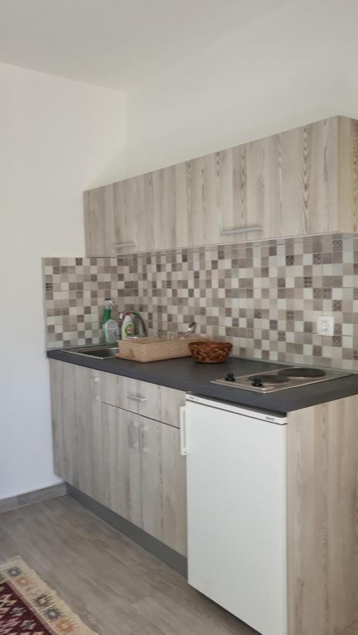 Apartmani Mia Sorajic Petrovac Kültér fotó