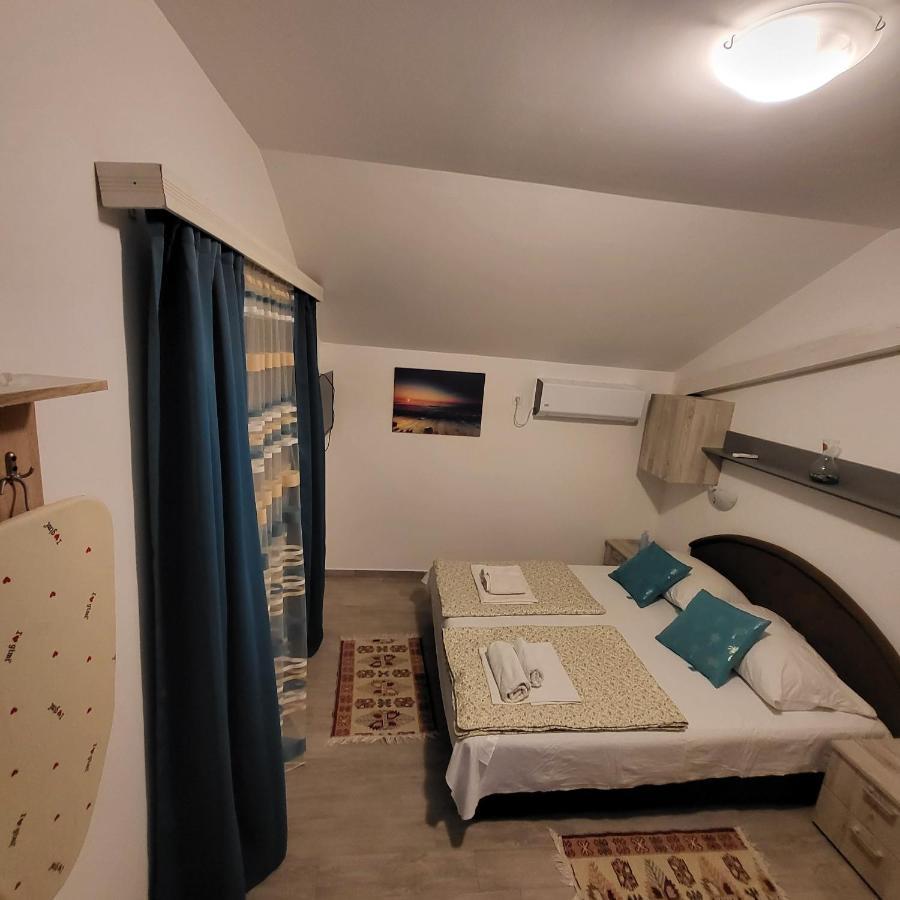 Apartmani Mia Sorajic Petrovac Kültér fotó